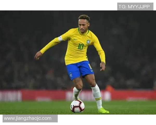 大胡子足球明星是谁 他在赛场上的独特魅力与球技分析