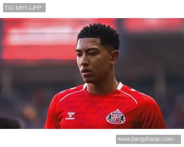 白色19号球星:足球场上的耀眼新星与未来巨星的崛起之路 白色19号球星:足球场上的耀眼新星与未来巨星的崛起之路