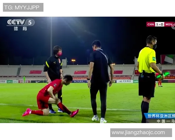 足球巨星与传奇教练的辉煌历程：突破极限与创造历史的背后故事