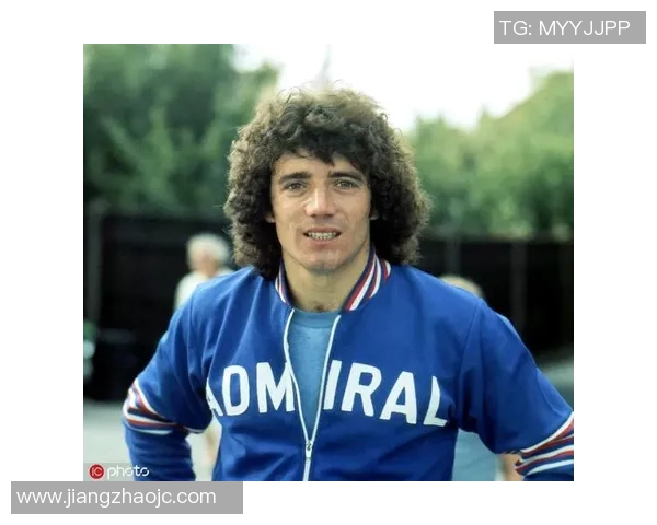 天下足球十大狂野球星盘点 探秘那些突破极限的足球巨星与传奇瞬间